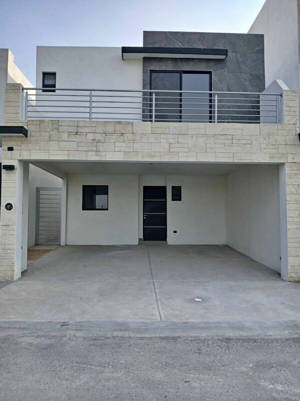 Casa de 2 Plantas en Zona Centro – China, Nuevo León